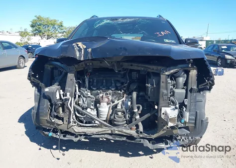 2022 Honda Passport Awd Trailsport z USA, uszkodzony, nr VIN 5FNYF8H65NB009441